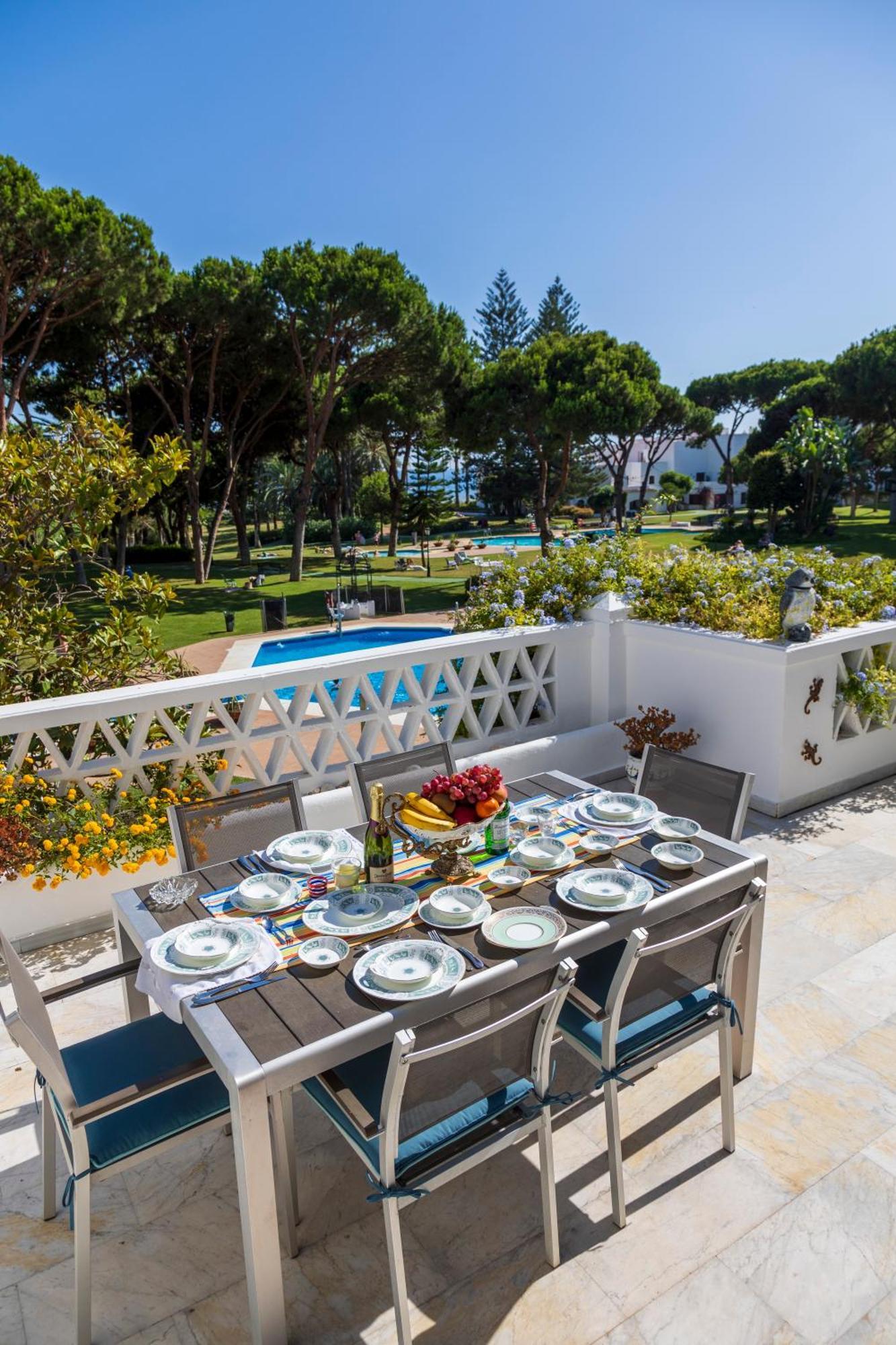 Apartment Frontline Beach With Amazing Sea Views Marbella